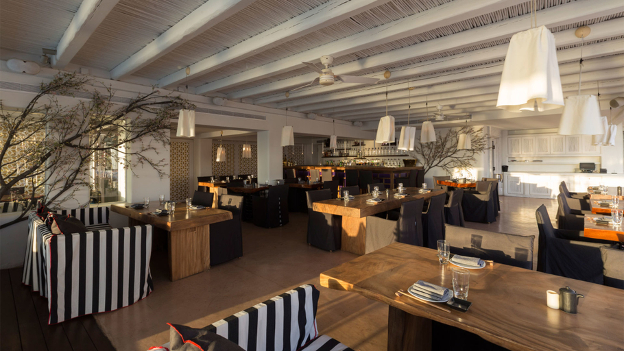 Food & Drinks 5, Cavo Tagoo, South Aegean