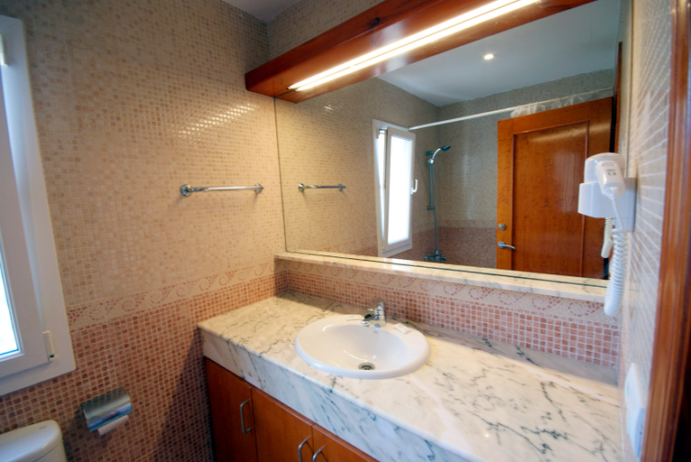 Bathroom 4, Villas Begonias by Escape Home, Baleares