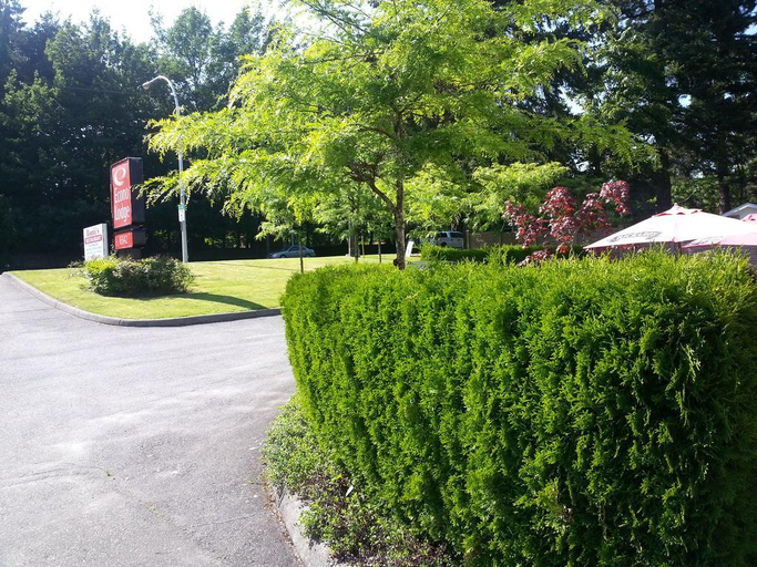 Exterior & Views 2, Motel 6 Surrey, BC, Greater Vancouver