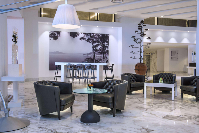 Public Area 4, Hilton Sorrento Palace, Napoli