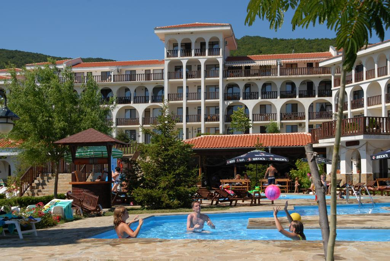 Sport & Beauty 2, Kampani bells apart Complex, Nesebar