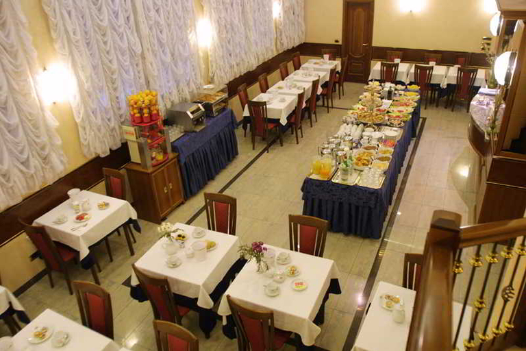 Food & Drinks 5, Mokinba Hotels King, Milano