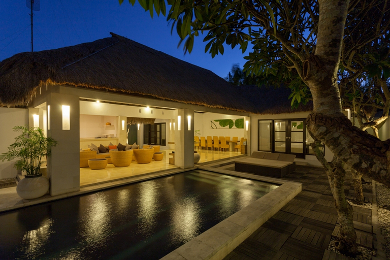 Swimming Pool 14