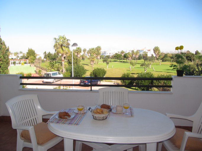 Food & Drinks, Life Apartments Costa Ballena, Cádiz