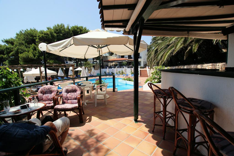 Food & Drinks 3, Paradise Hotel, Thessaly