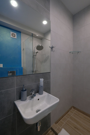 Bathroom 3, CityApartments Kyiv Centre, Shevchenkivs'kyi