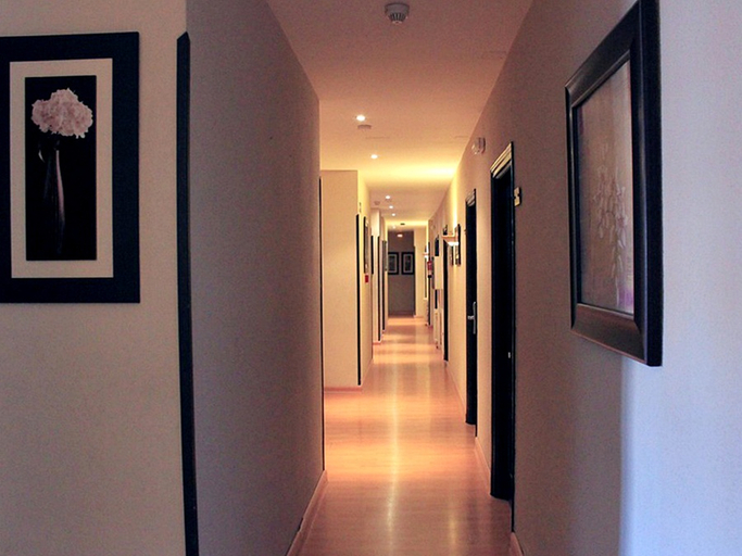 Public Area 3, Sercotel Las Estrellas, Madrid