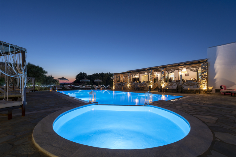 Sport & Beauty 2, Parosland, South Aegean