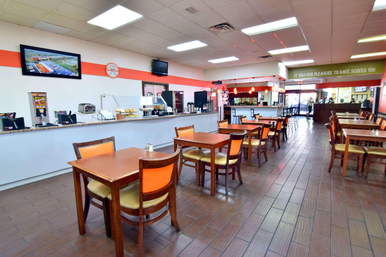Food & Drinks 5, Howard Johnson by Wyndham Ocala FL, Marion