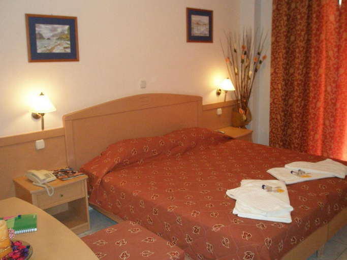 Bedroom 3, Tolo, Peloponnese