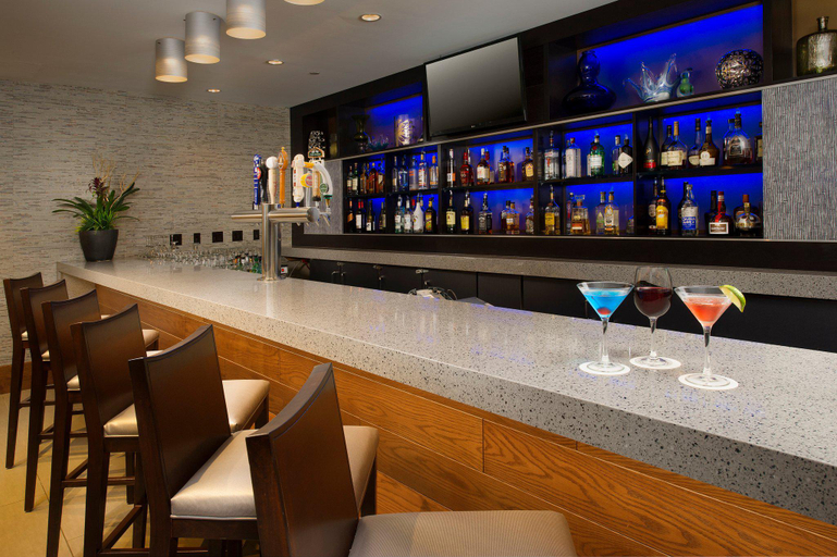 Food & Drinks 3, Skybridge Seattle Airport Hotel, SeaTac