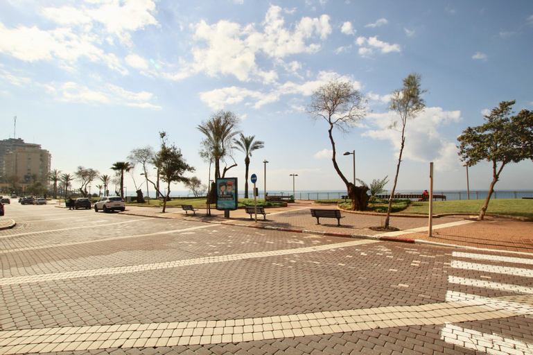 The Seasons beach family Apartment,