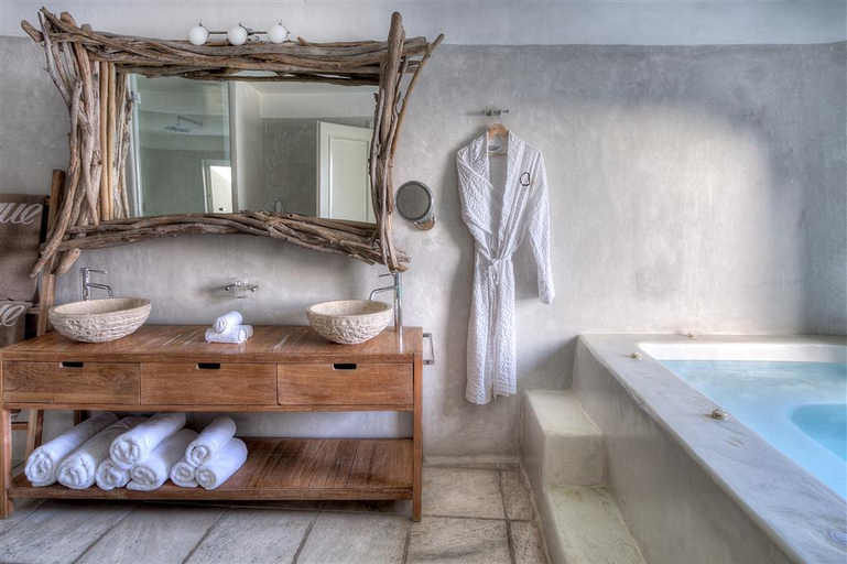 Bathroom 5, Mystique, South Aegean