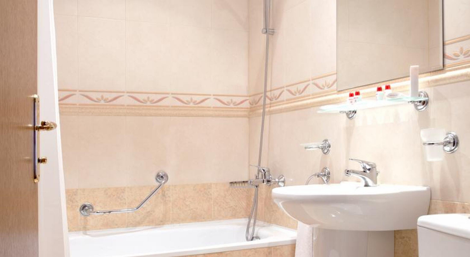 Bathroom 4, Hotel Lion Sofia, Stolichna