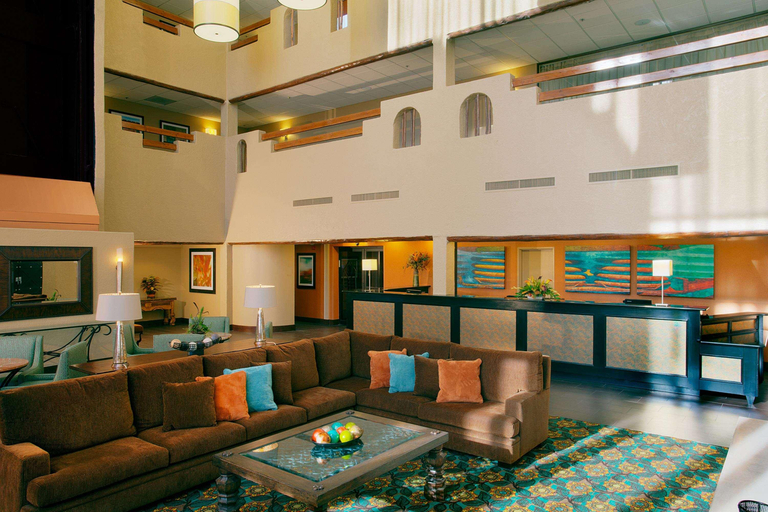 Public Area 3, DoubleTree by Hilton Hotel Santa Fe, Santa Fe