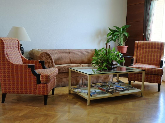 Hostal Luis XV, Madrid