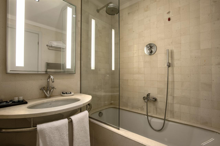 Bathroom 4, FlyOn Hotel & Conference Center, Bologna