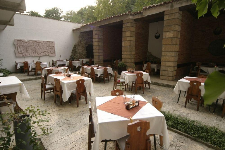 Food & Drinks 5, Preslav, Varna