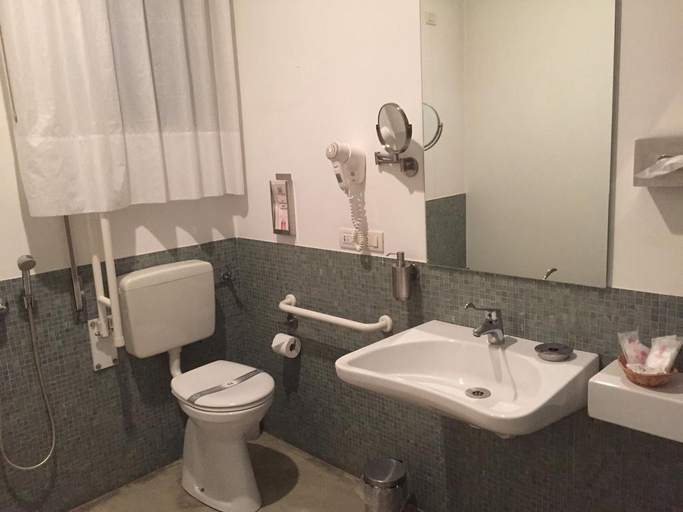 Bathroom 4, Angi Hotel, Venezia