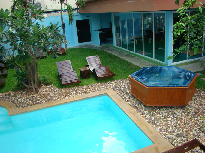 Club One Seven Phuket, Pulau Phuket