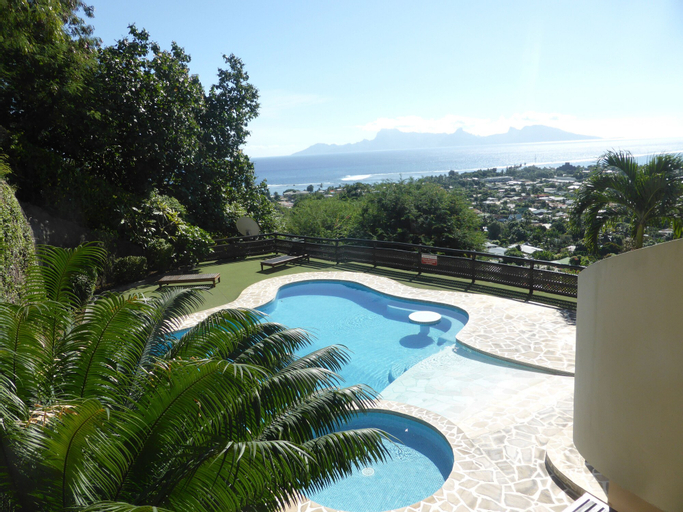 Sweet Home in Tahiti,