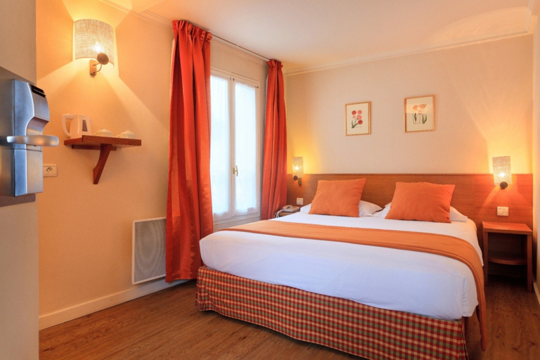 Bedroom 3, Maison Axel Opera, Paris