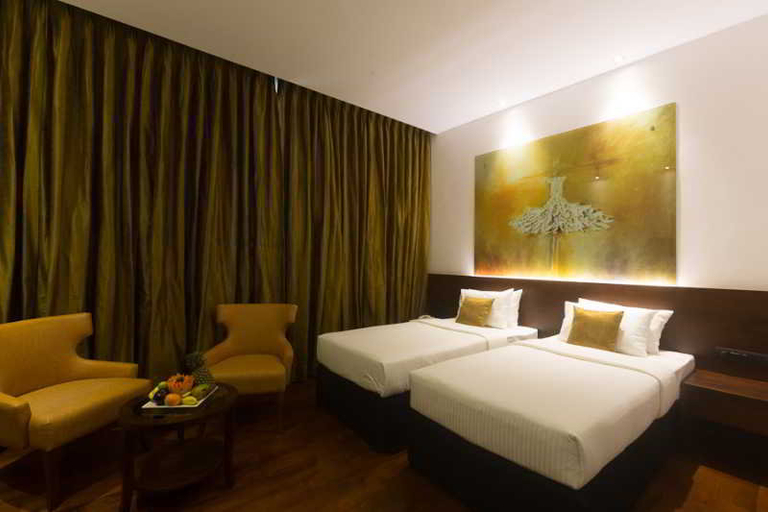 Bedroom 3, Renuka City Hotel, Thimbirigasyaya