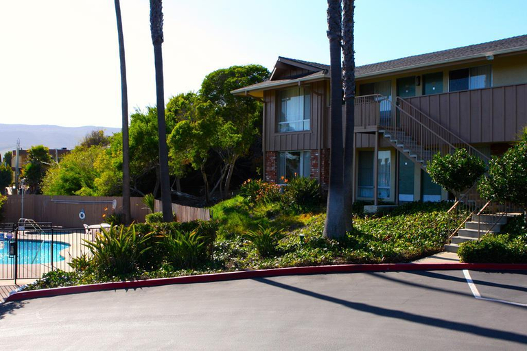 Exterior & Views 3, Vagabond Inn San Luis Obispo , San Luis Obispo