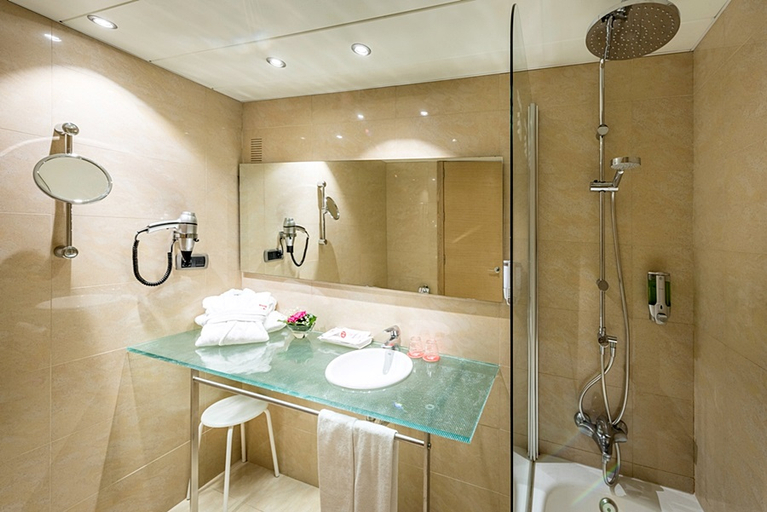Bathroom 4, Hotel Civis Luz Castellón, Castellón
