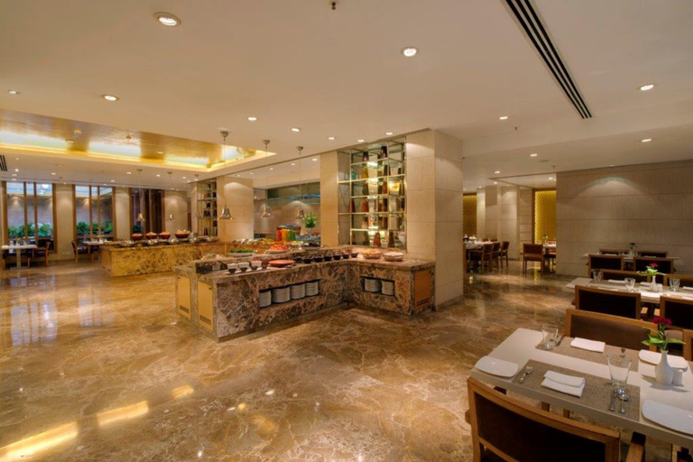 Public Area 3, Jaypee Palace, Agra