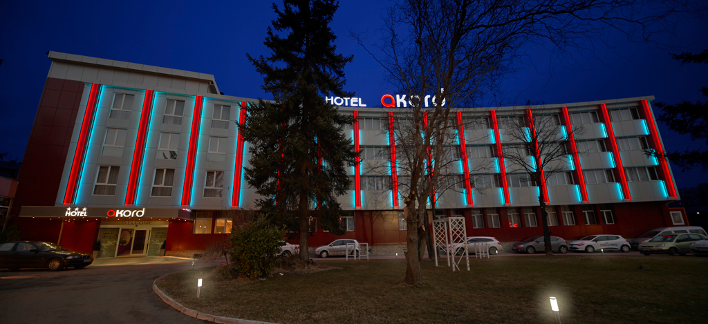 Exterior & Views, Akord, Stolichna
