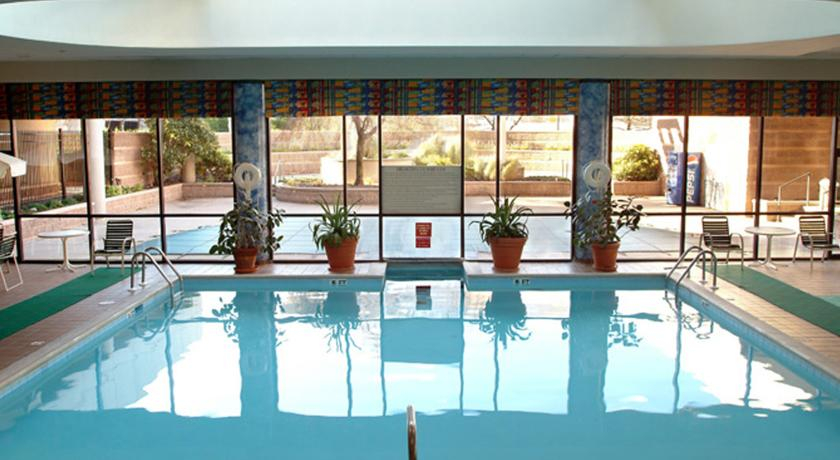 Sport & Beauty, Newark Liberty International Airport Marriott, Newark