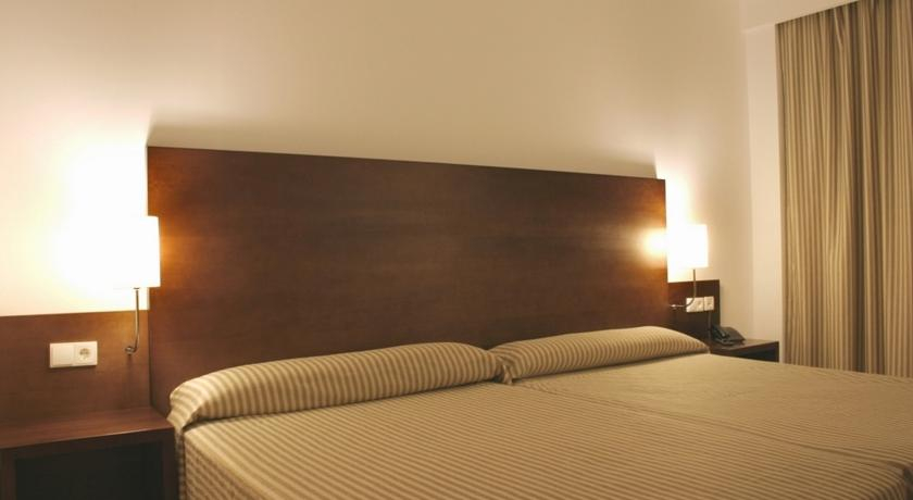 Bedroom 3, Garbi Costa Luz, Cádiz