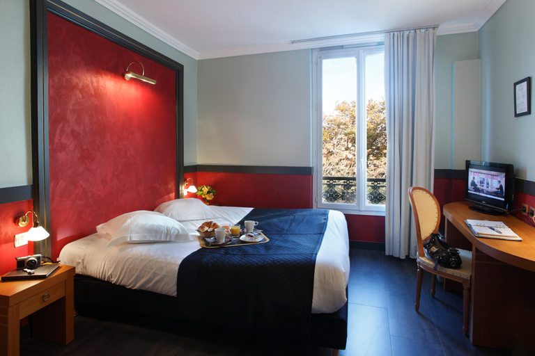 Bedroom 3, HÔTEL AMOI , Bouches-du-Rhône