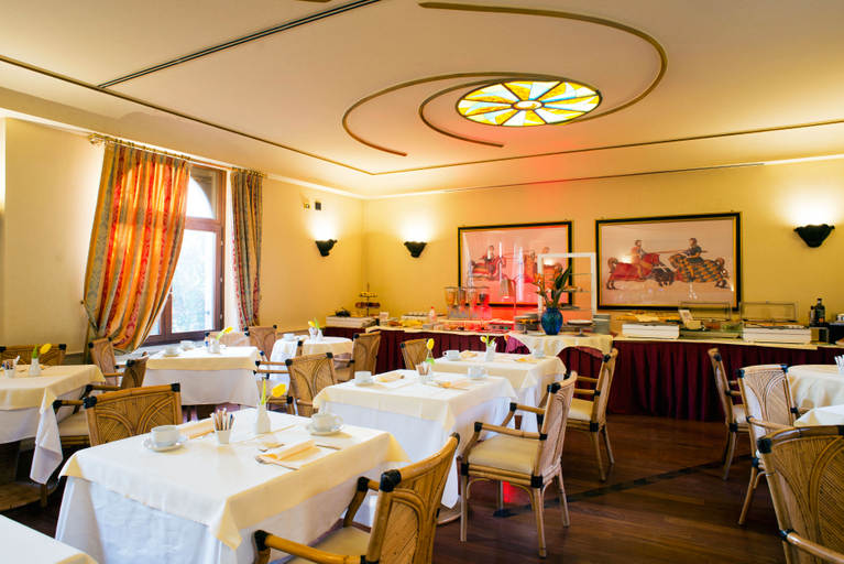 Food & Drinks 5, Hotel Milano Regency, Milano