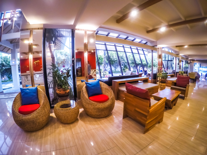 Public Area 4, Natural Park Resort, Pattaya