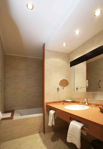 Bathroom 5, Nastasi Hotel & SPA, Lleida