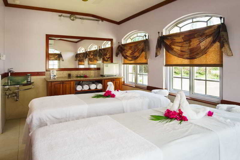 Bedroom, Rondel Village