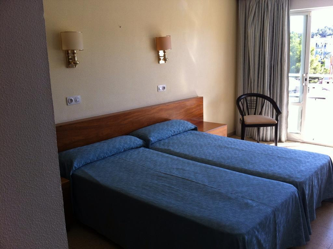Bedroom 5, Hostal Roberto, Baleares