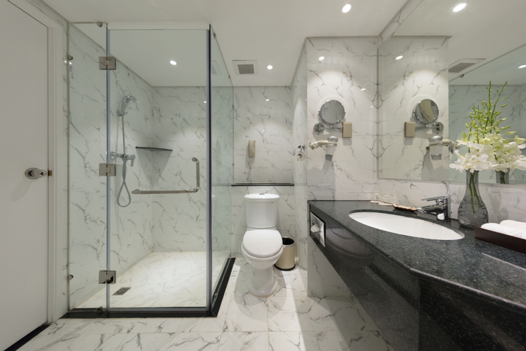 Bathroom 27