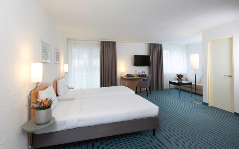 Bedroom 3, Apart-Hotel Zurich Airport, Bülach