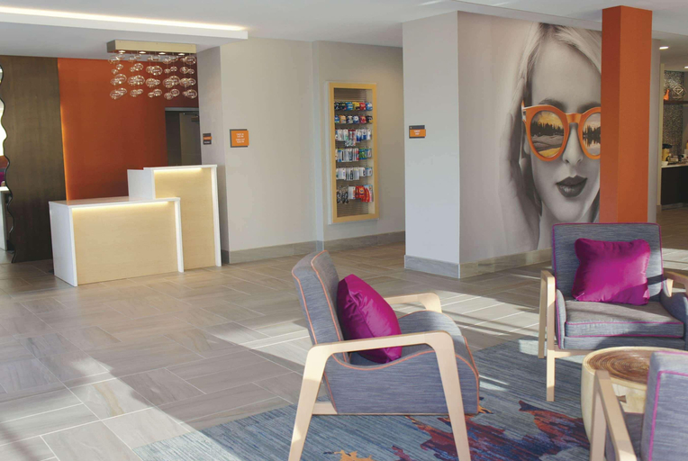 Public Area 2, La Quinta Inn & Suites by Wyndham Madera, Madera