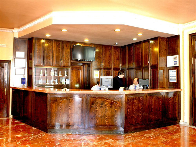 Public Area 2, Leon - Balneario de Archena, Murcia