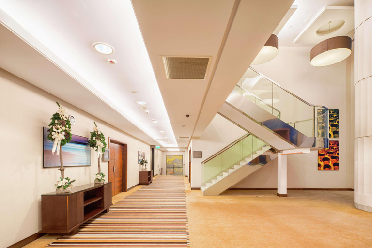 Public Area 5, Hilton Warsaw City, Warsaw