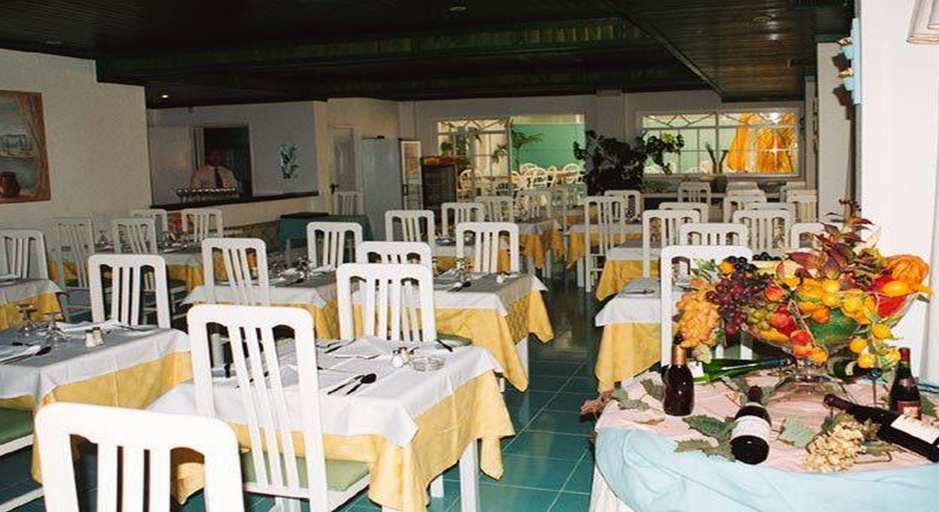 Food & Drinks 5, Aparthotel Calema Avenida Jardim, Vila Real de Santo António