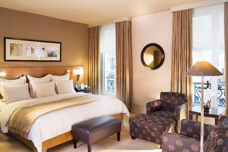 Bedroom 2, Renaissance Paris Vendome Hotel, Paris