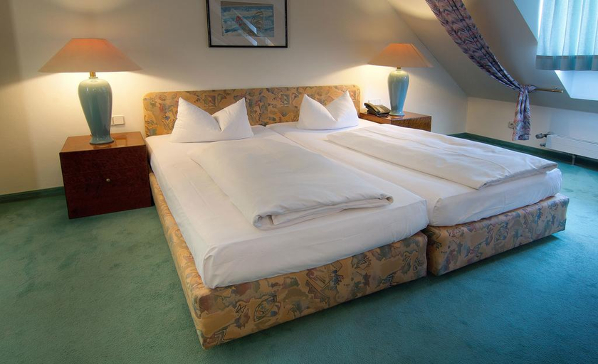Bedroom 4, Hotel Deutsches Theater Downtown, München