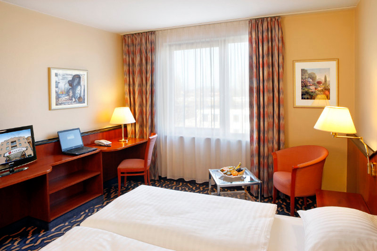 Bedroom 2, H+ Hotel Hannover, Region Hannover