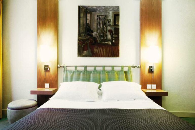 Bedroom 3, New Hotel Opera, Paris