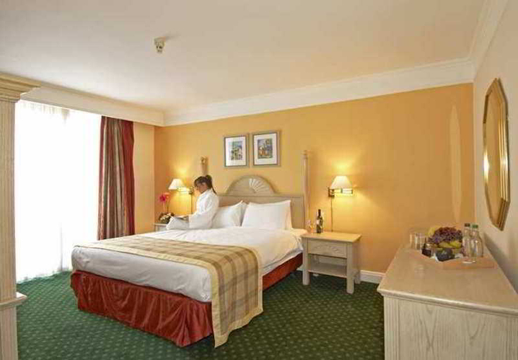 Bedroom 3, Coldra Court Hotel By Celtic Manor, Newport